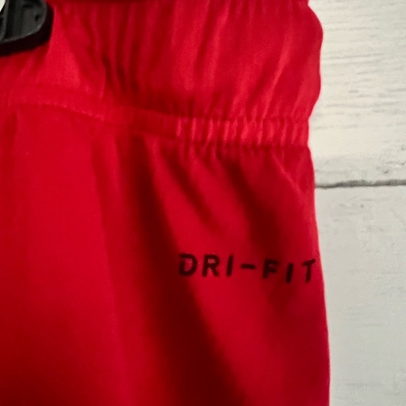 Nike HBR Marble Swoosh Basketball Training Shorts Red Black Mens 2XL EUC - Picture 7 of 15